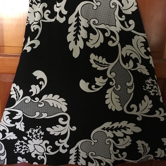 Nygard 100% Silk Skirt - Picture 2 of 5